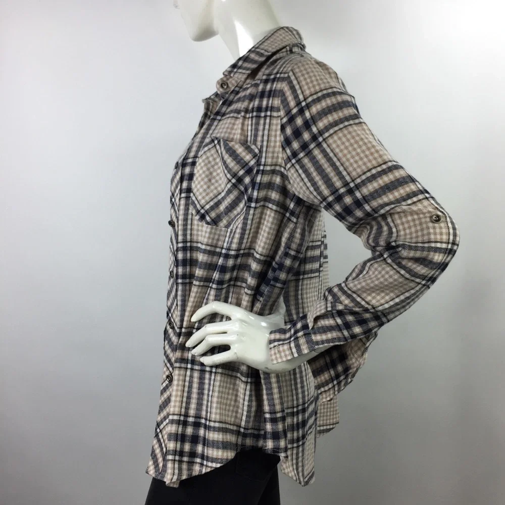 Doe & Rae Plaid Button Up Top Size S - Picture 10 of 16
